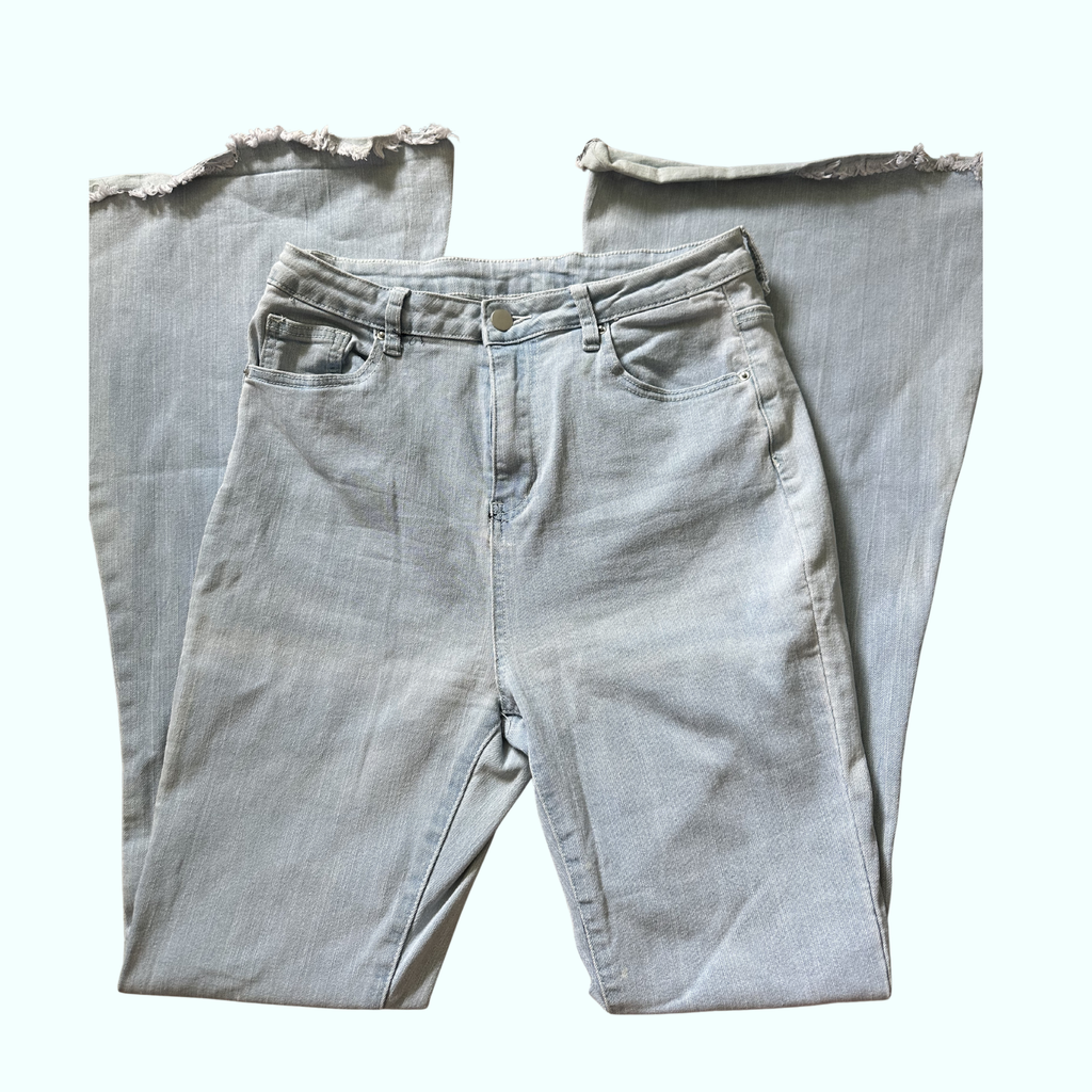 Sz L (run small) - SHEIN Bellbottoms Light Wash