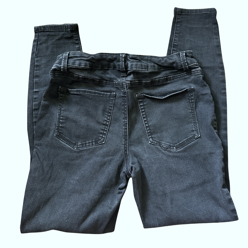 Sz M - Maurice’s Black Jegging