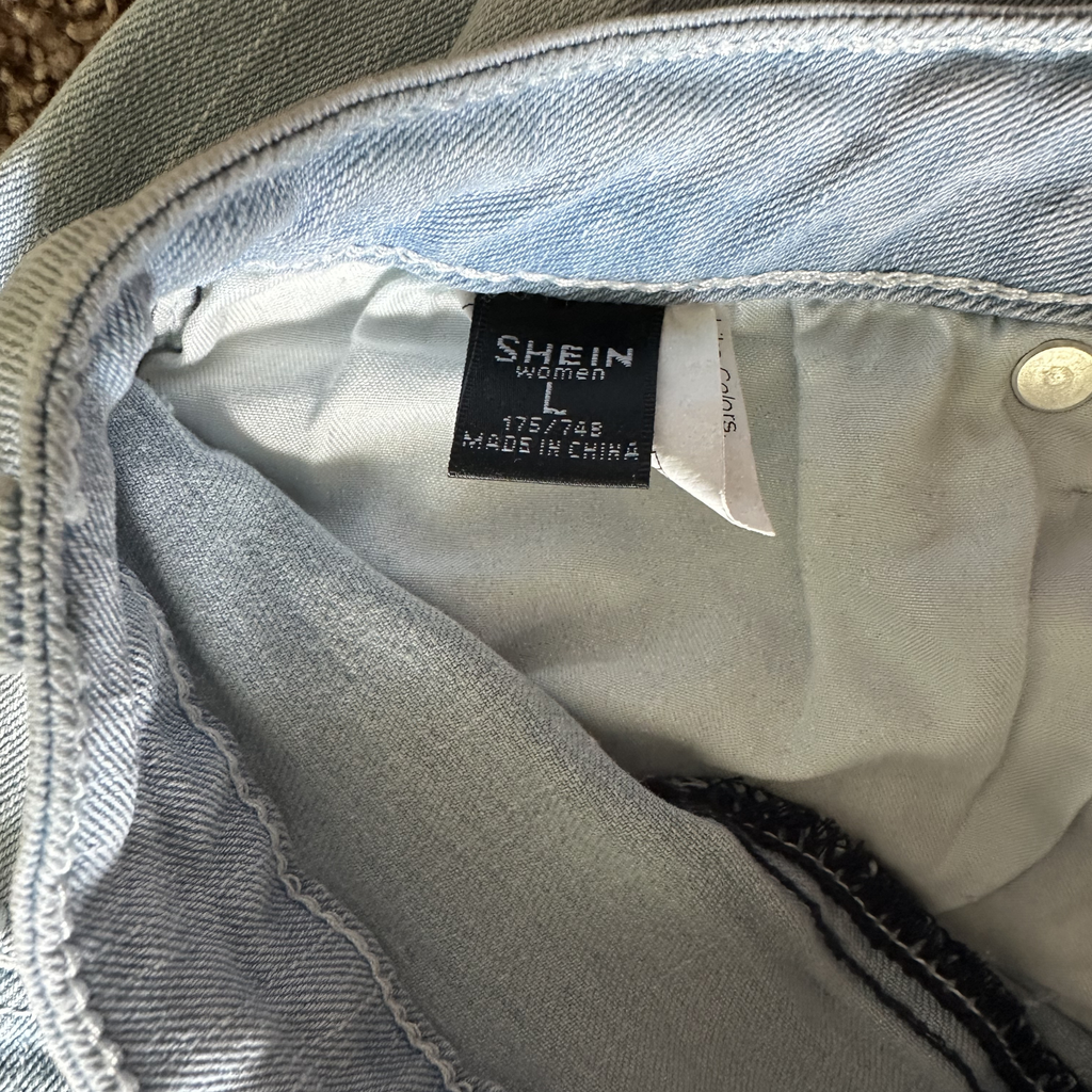 Sz L (run small) - SHEIN Bellbottoms Light Wash