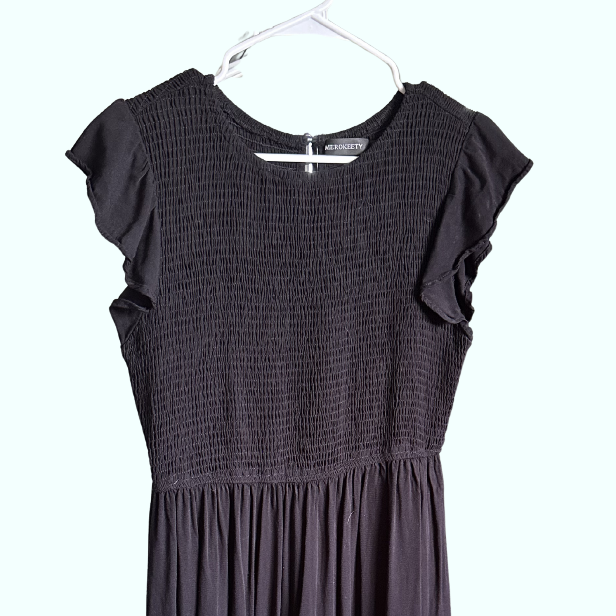 Sz L - Black Ruffle Sleeve Dress