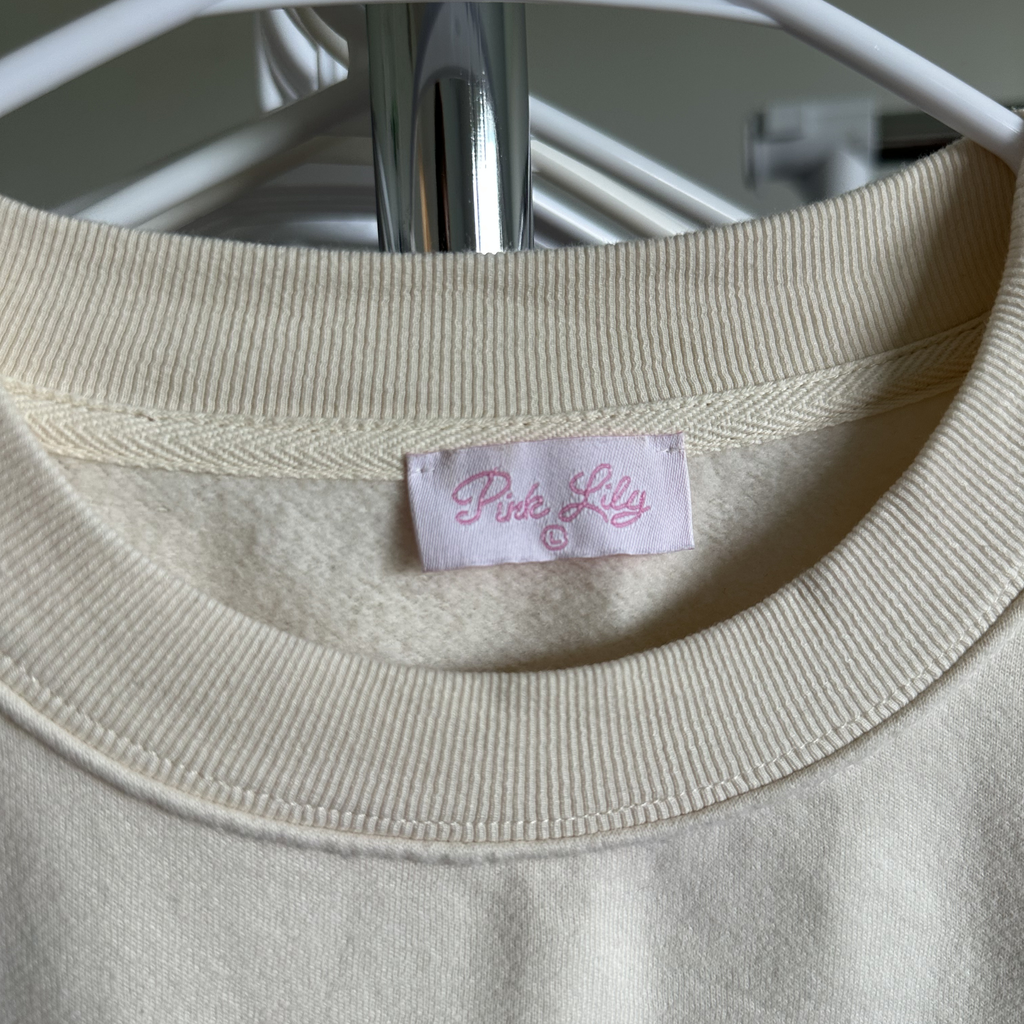 Sz L - Pink Lily Sweatshirt