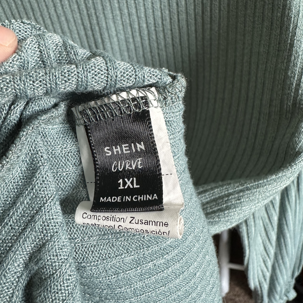 Sz XL - Long Sleeve Top