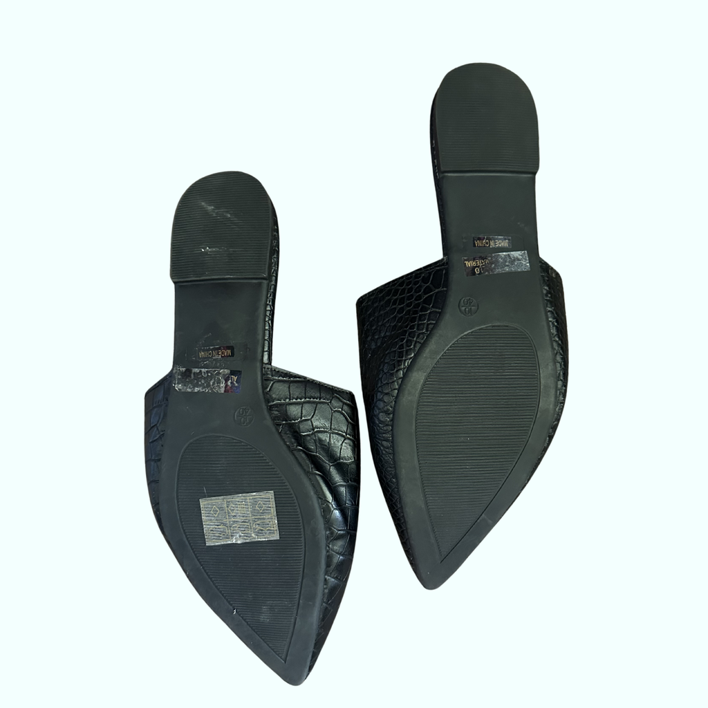 Sz 10 - LuLu’s Women’s Slide